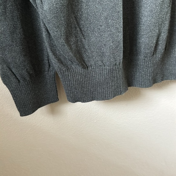 Gap Sweater - Picture 4 of 4